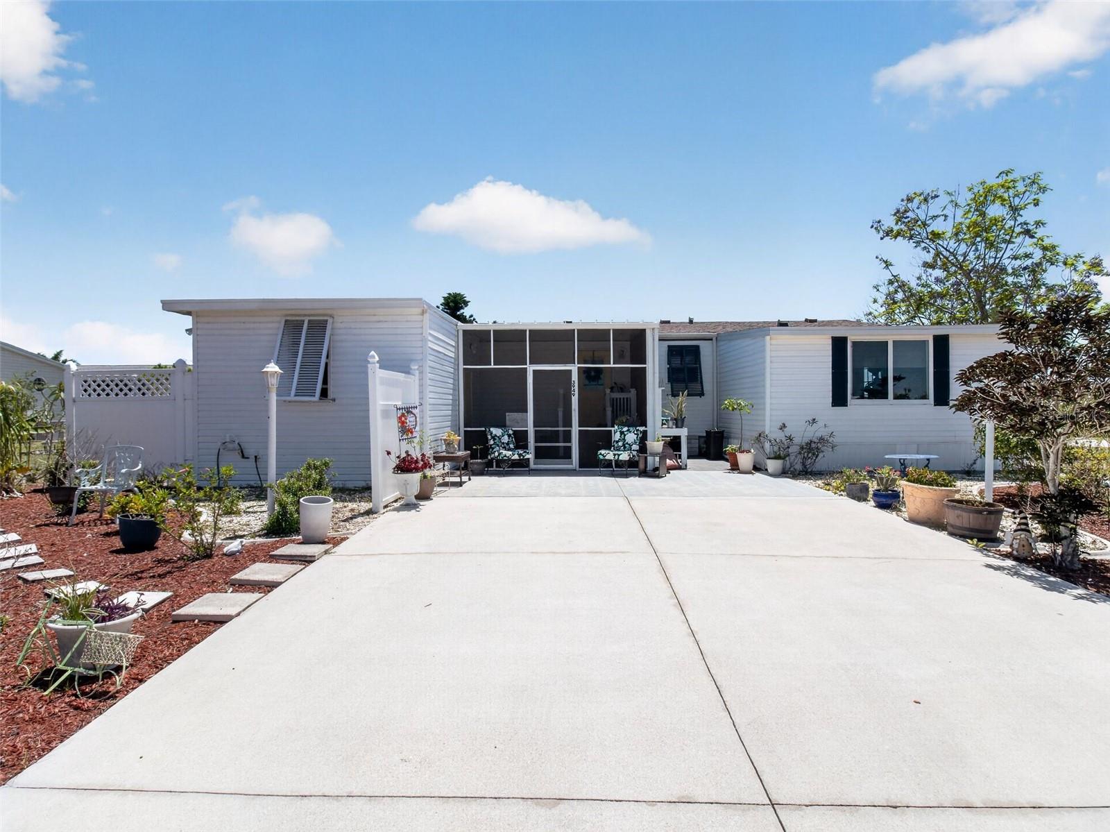 3949 RUSSELL AVE, PORT CHARLOTTE, FL — photo 2