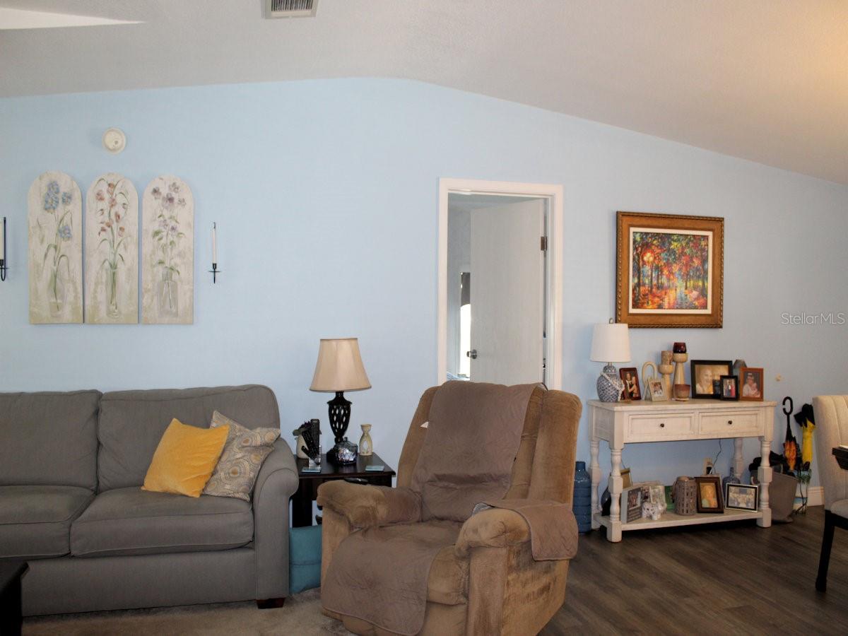 64 THATCH PALM ST W, LARGO, FL — photo 7
