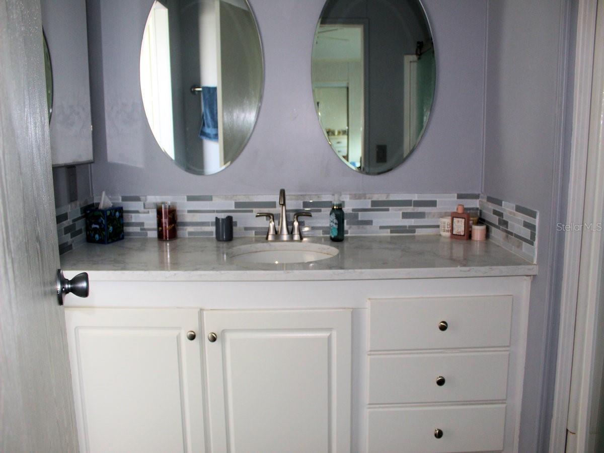 64 THATCH PALM ST W, LARGO, FL — photo 11