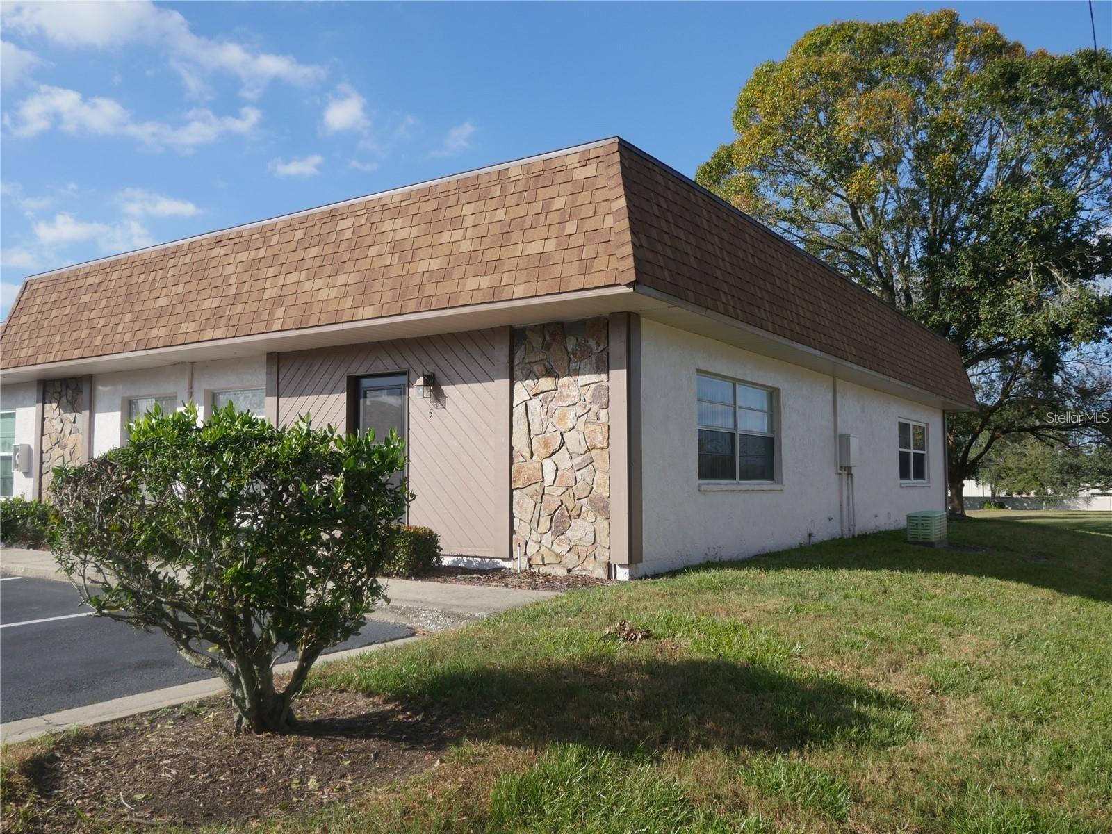 6165 CHESHAM DR #5, NEW PORT RICHEY, FL — photo 2