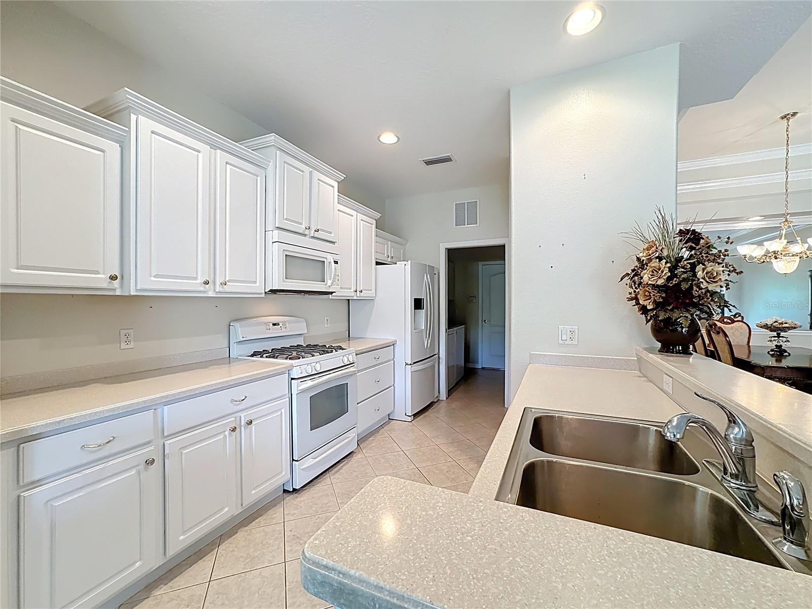 8721 STONE HARBOUR LOOP, BRADENTON, FL — photo 17