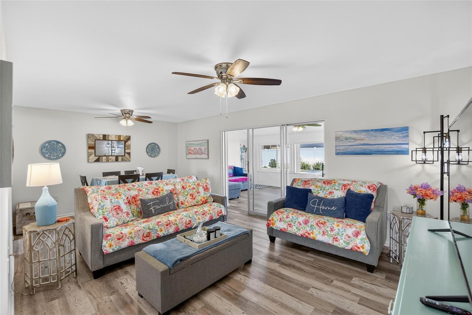 809 OAKMONT AVE, SUN CITY CENTER, FL — photo 2