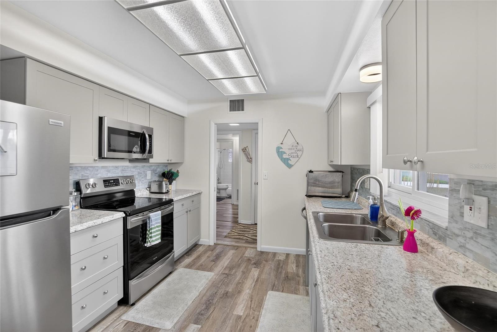 809 OAKMONT AVE, SUN CITY CENTER, FL — photo 15