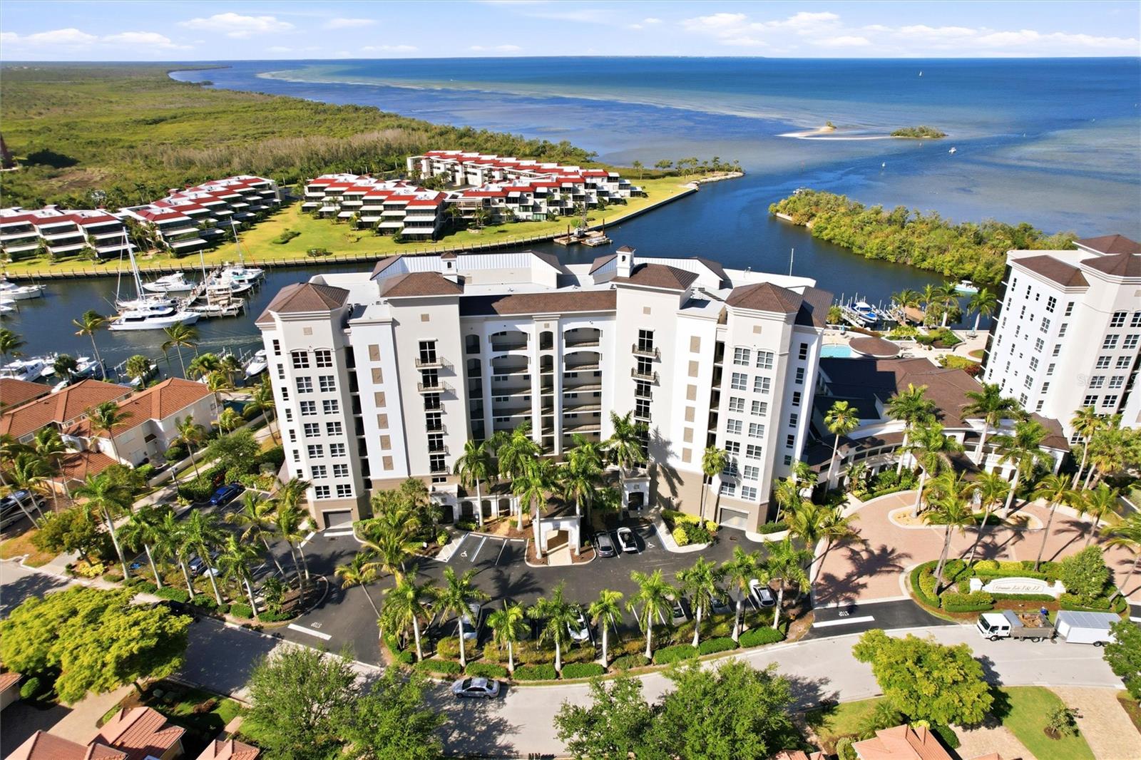 3313 SUNSET KEY CIR #105, PUNTA GORDA, FL — photo 2