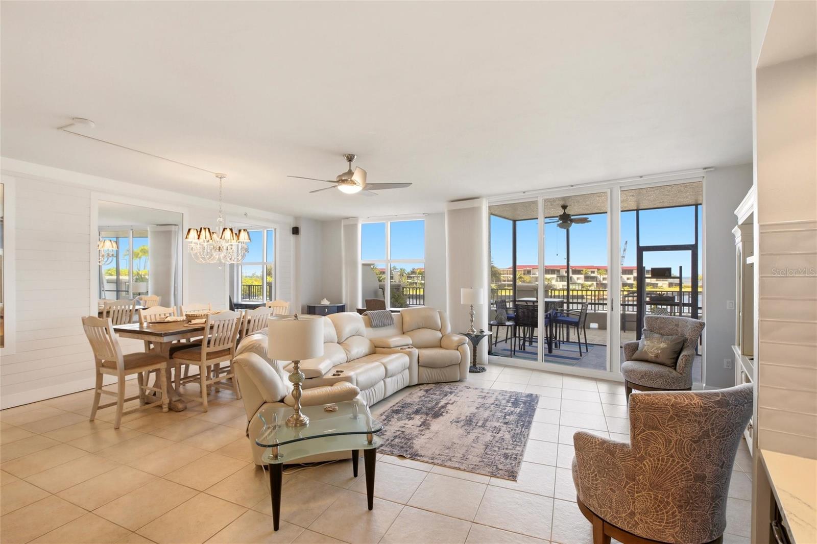 3313 SUNSET KEY CIR #105, PUNTA GORDA, FL — photo 3
