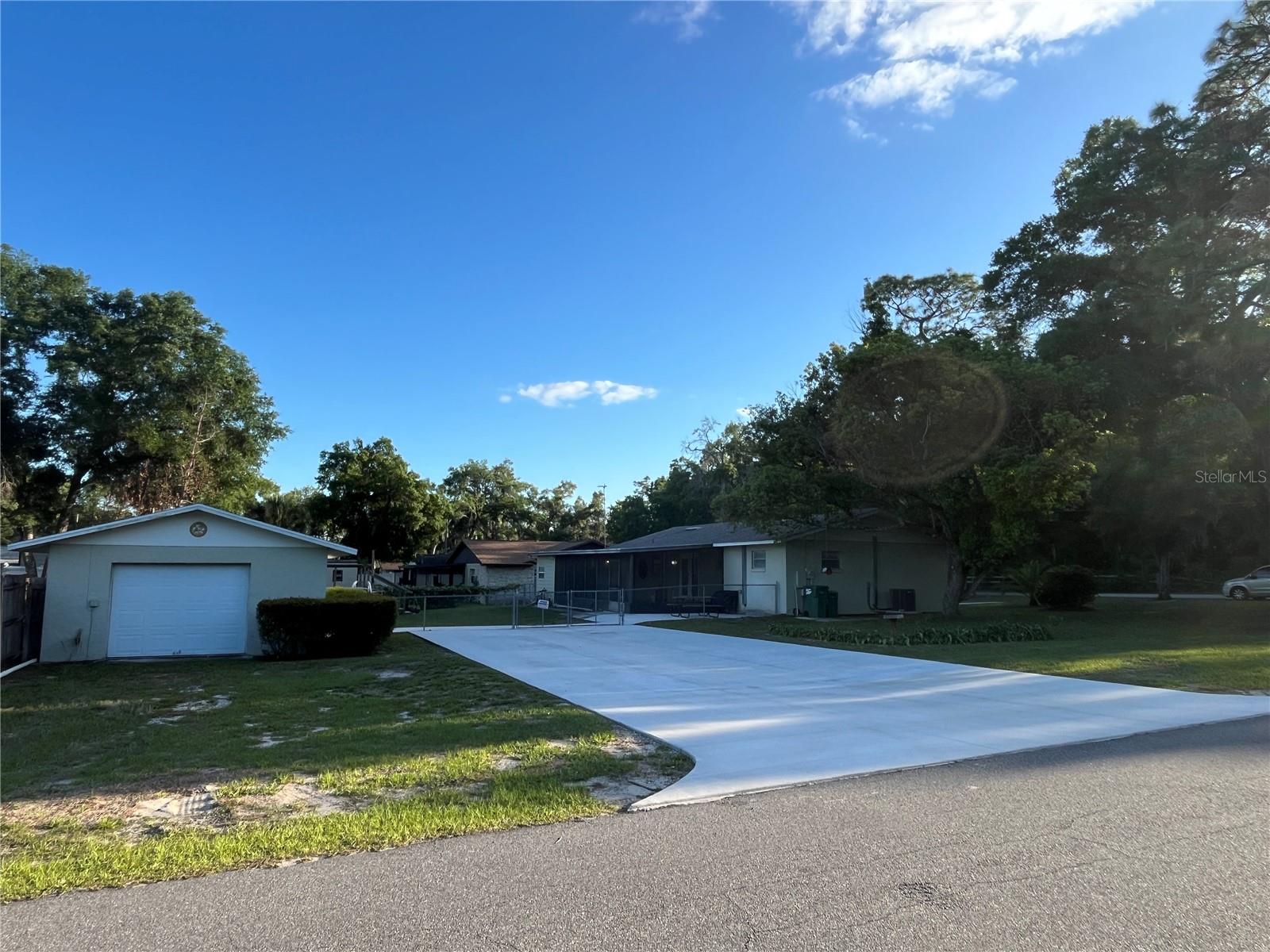 407 POINSETTIA AVE, FRUITLAND PARK, FL — photo 8