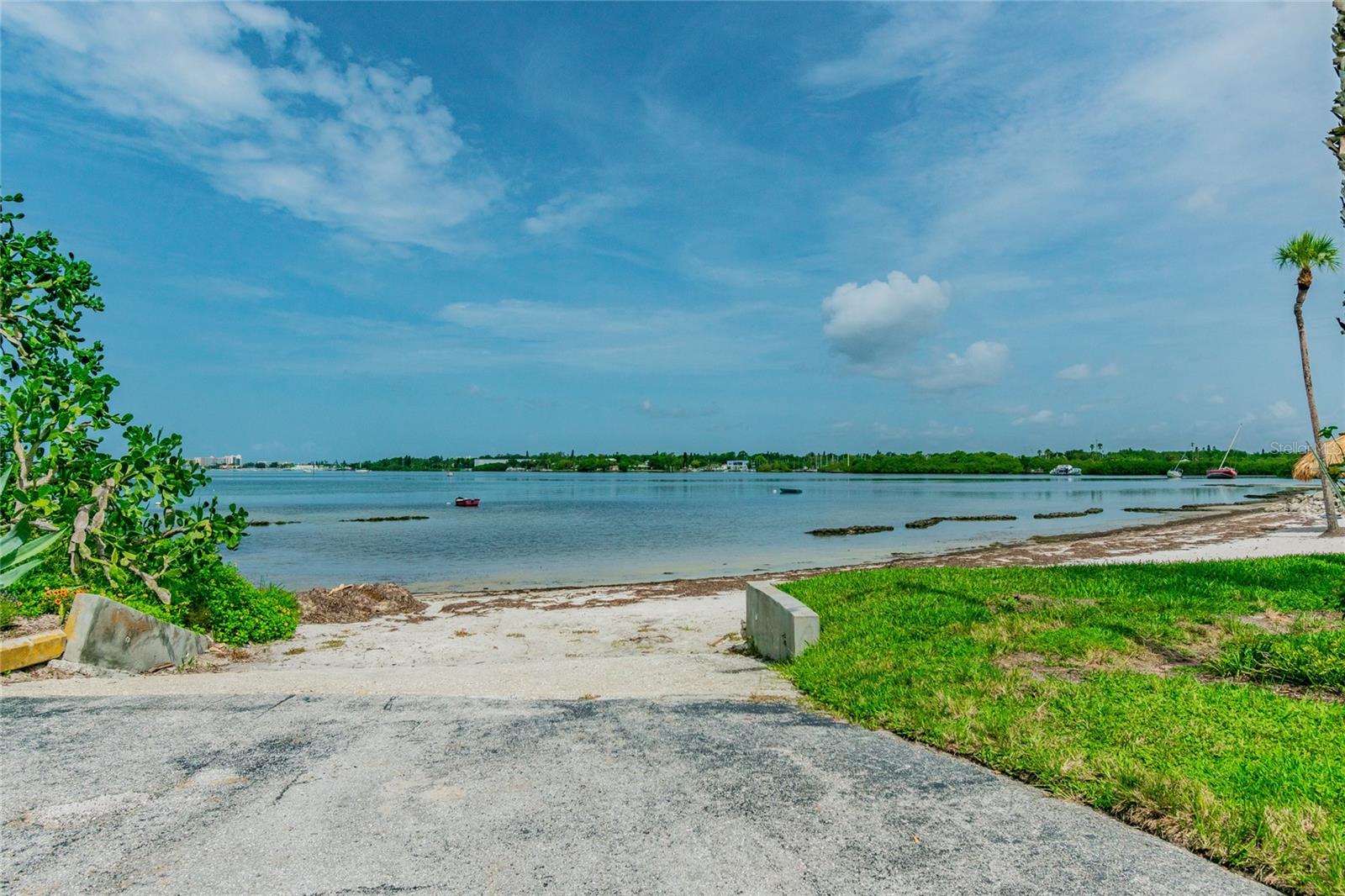 3795 41ST LN S #H, ST PETERSBURG, FL — photo 44