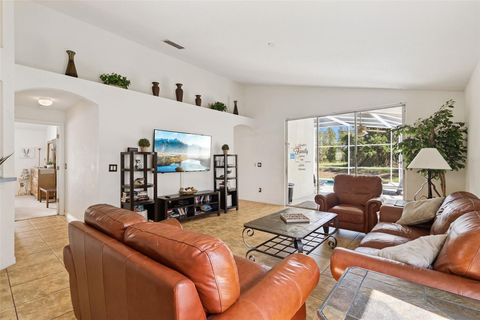 301 TROON CIR, DAVENPORT, FL — photo 9