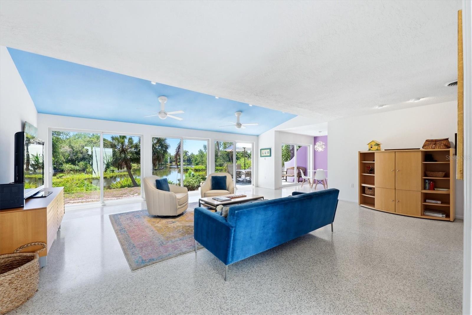 2940 BOUGAINVILLEA ST, SARASOTA, FL — photo 7