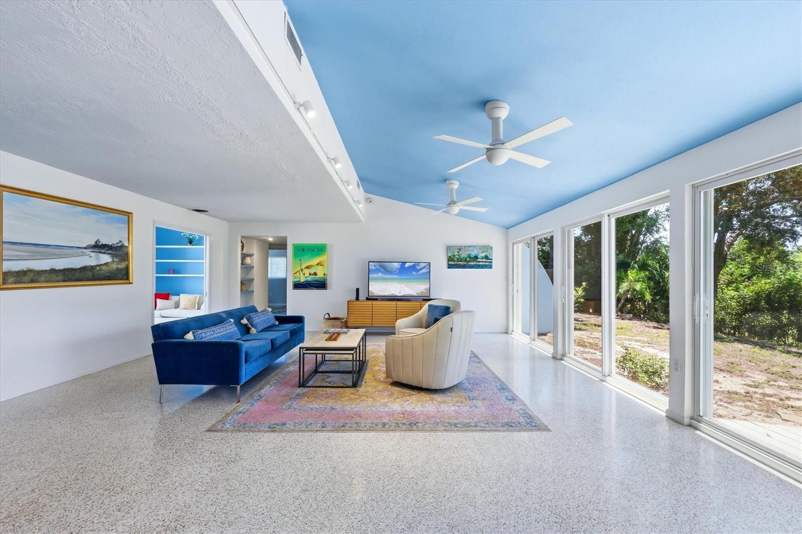 2940 BOUGAINVILLEA ST, SARASOTA, FL — photo 8