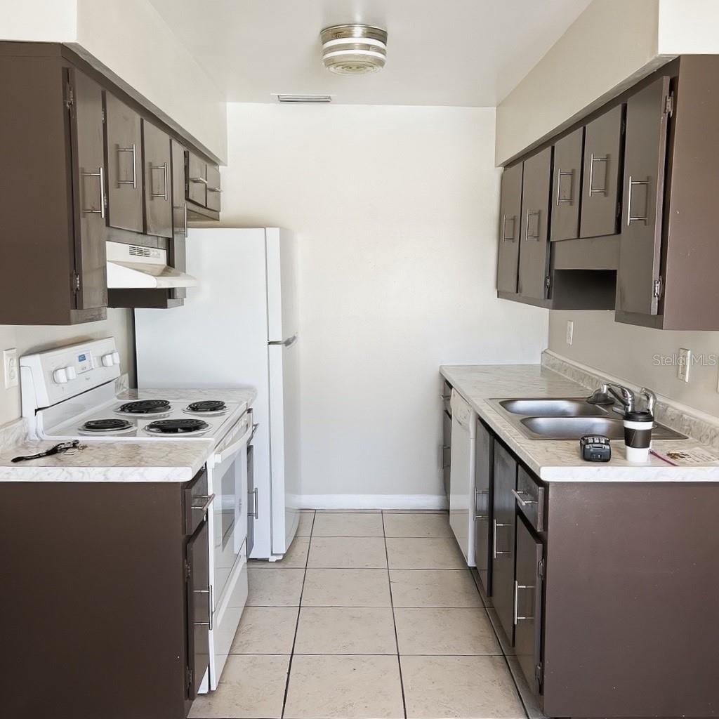 5200 CURRY FORD RD #102, ORLANDO, FL — photo 5