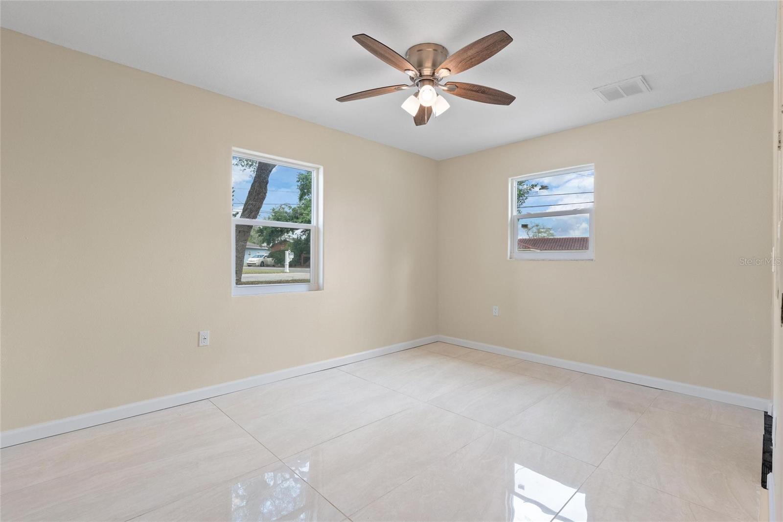 743 BAYSHORE DR, TARPON SPRINGS, FL — photo 10