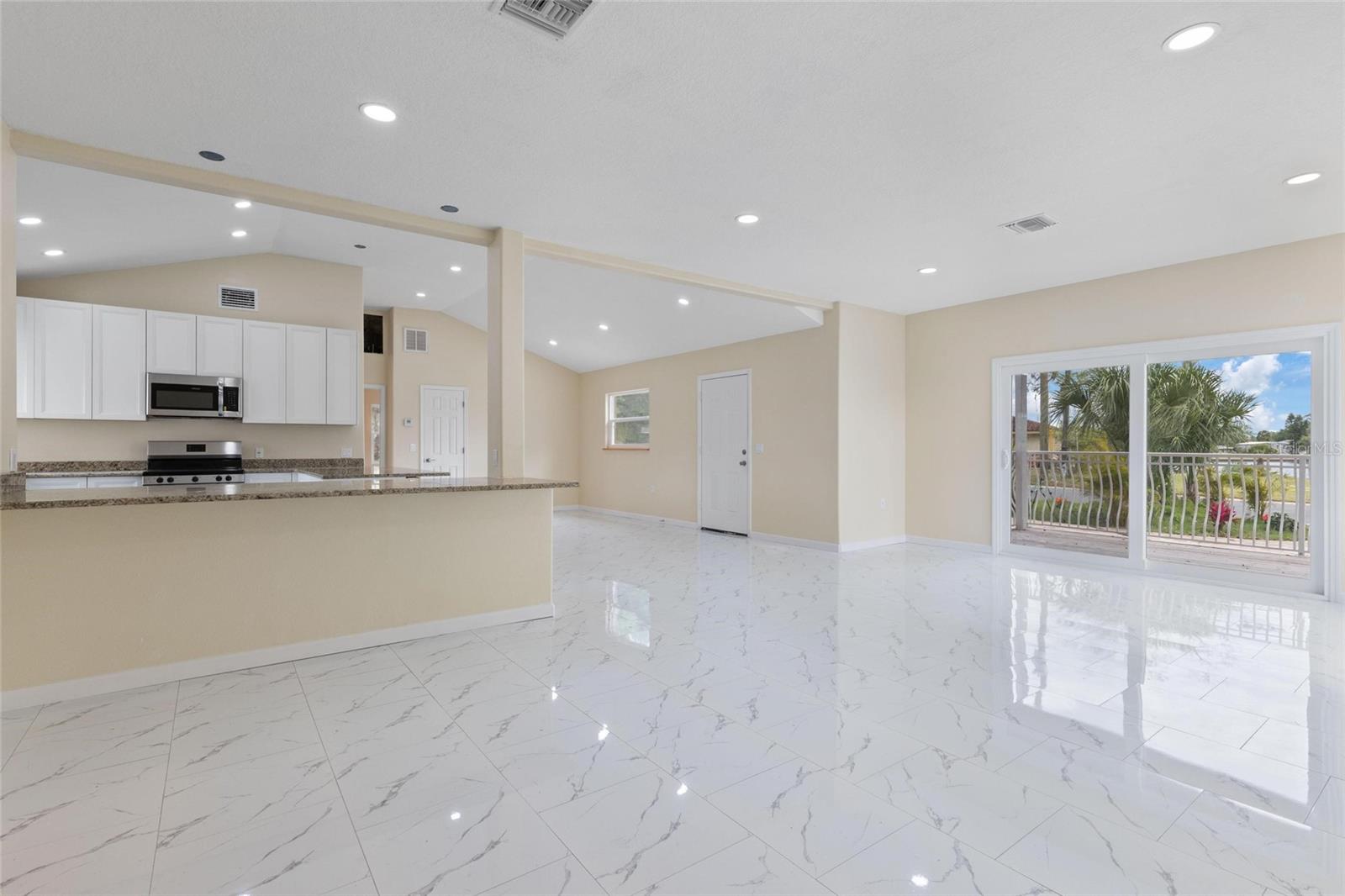 743 BAYSHORE DR, TARPON SPRINGS, FL — photo 14