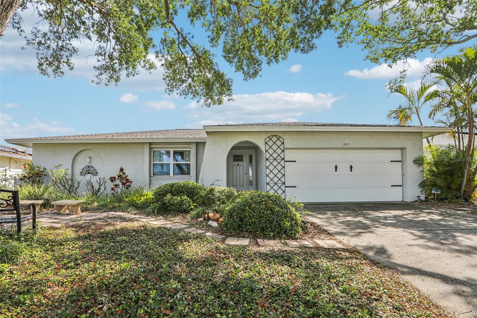8083 BAYHAVEN DR, SEMINOLE, FL — photo 2