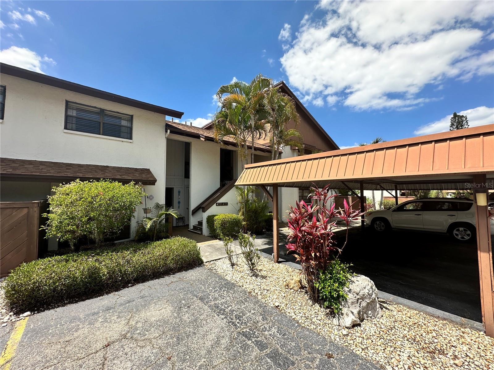 4572 RED MAPLE RD #901, BRADENTON, FL