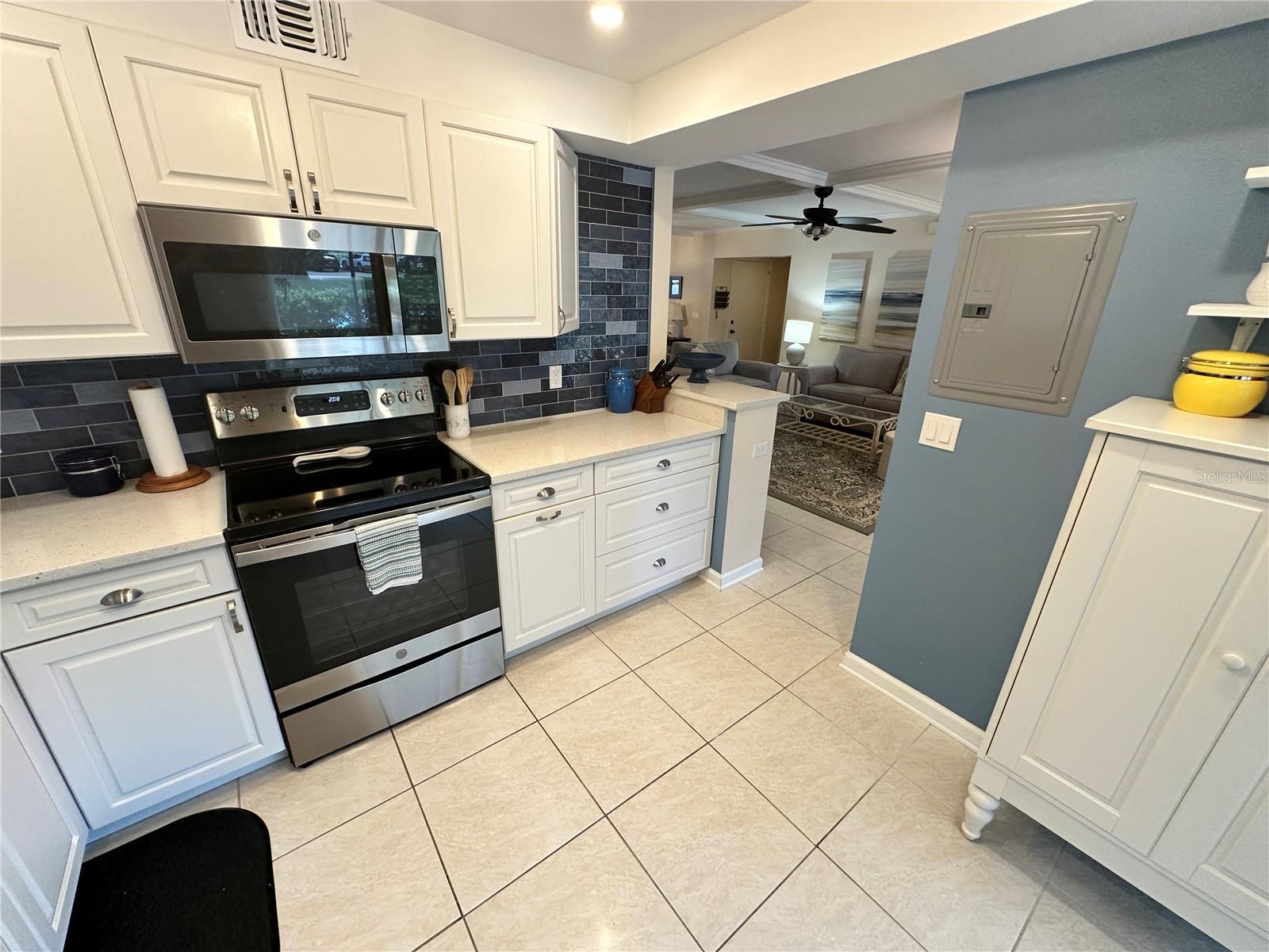 4572 RED MAPLE RD #901, BRADENTON, FL — photo 8