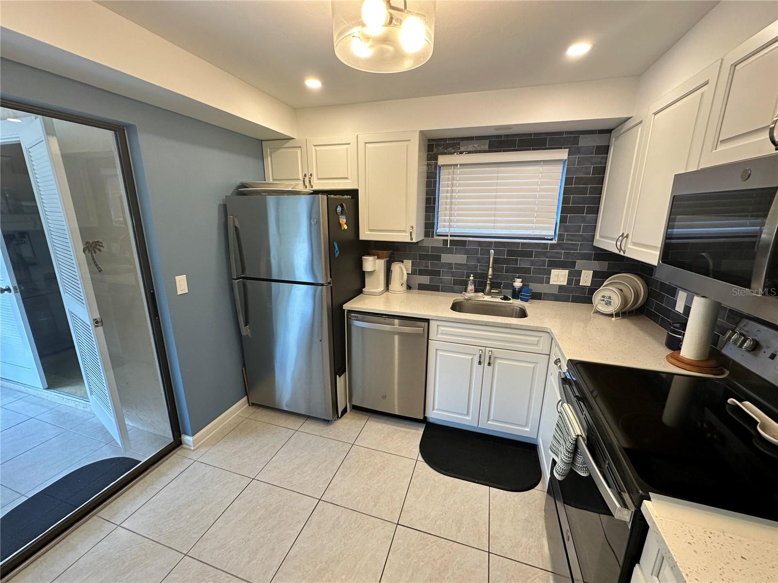 4572 RED MAPLE RD #901, BRADENTON, FL — photo 9
