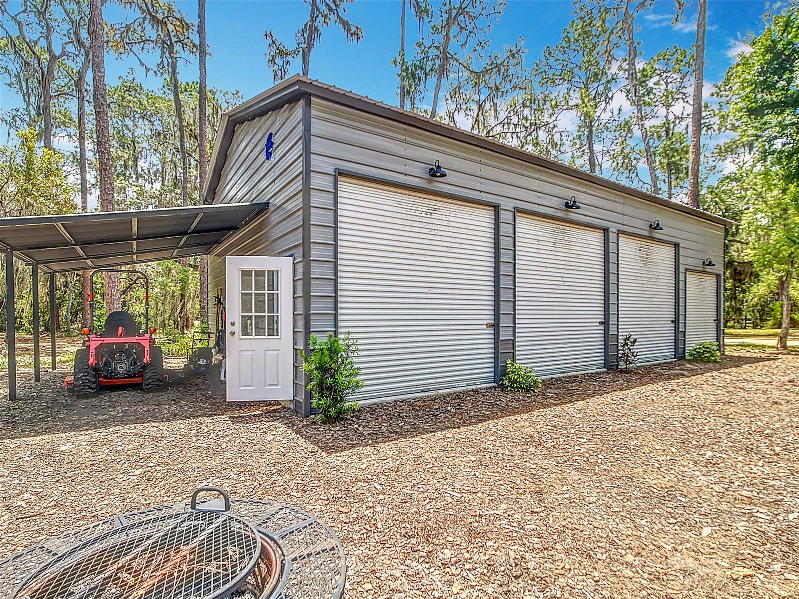7374 CIRCLE DR, LADY LAKE, FL — photo 7