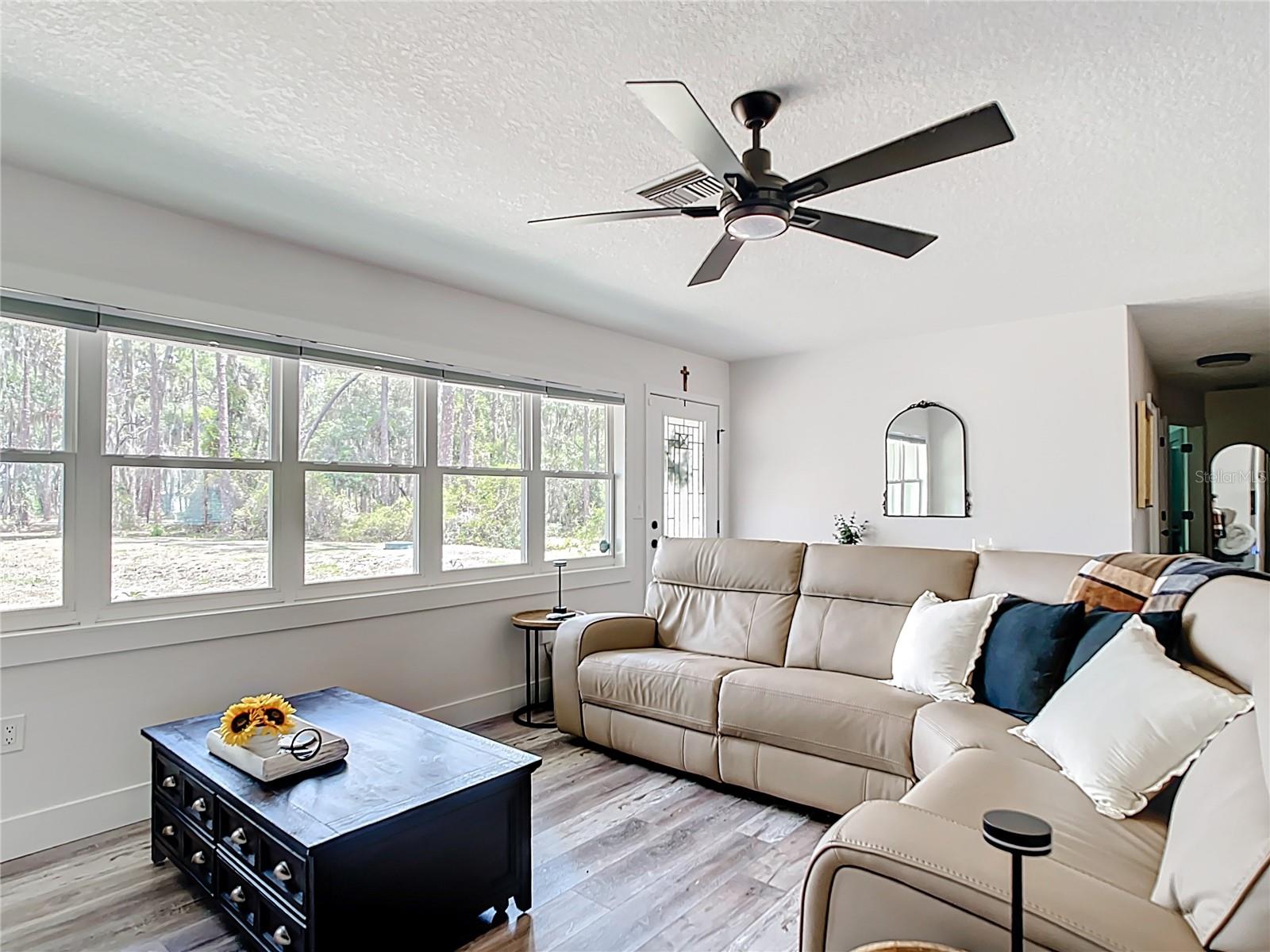 7374 CIRCLE DR, LADY LAKE, FL — photo 16