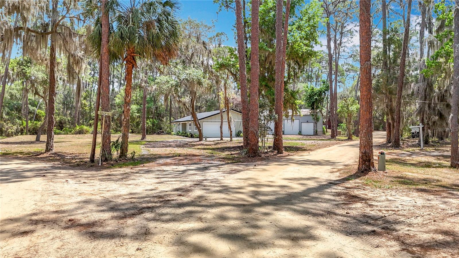 7374 CIRCLE DR, LADY LAKE, FL — photo 94