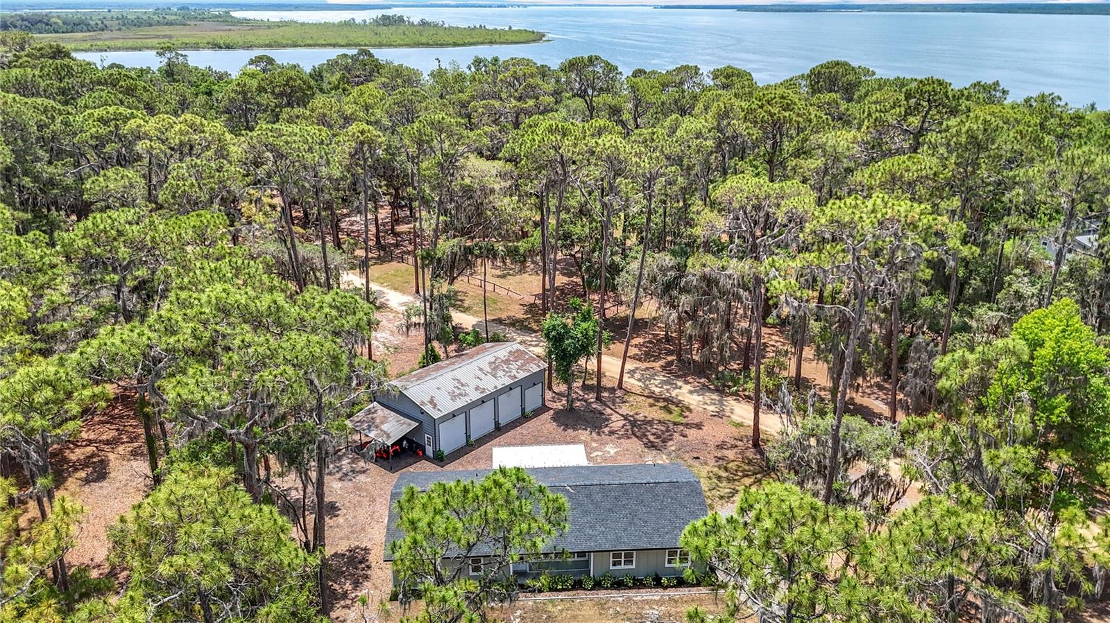7374 CIRCLE DR, LADY LAKE, FL — photo 4