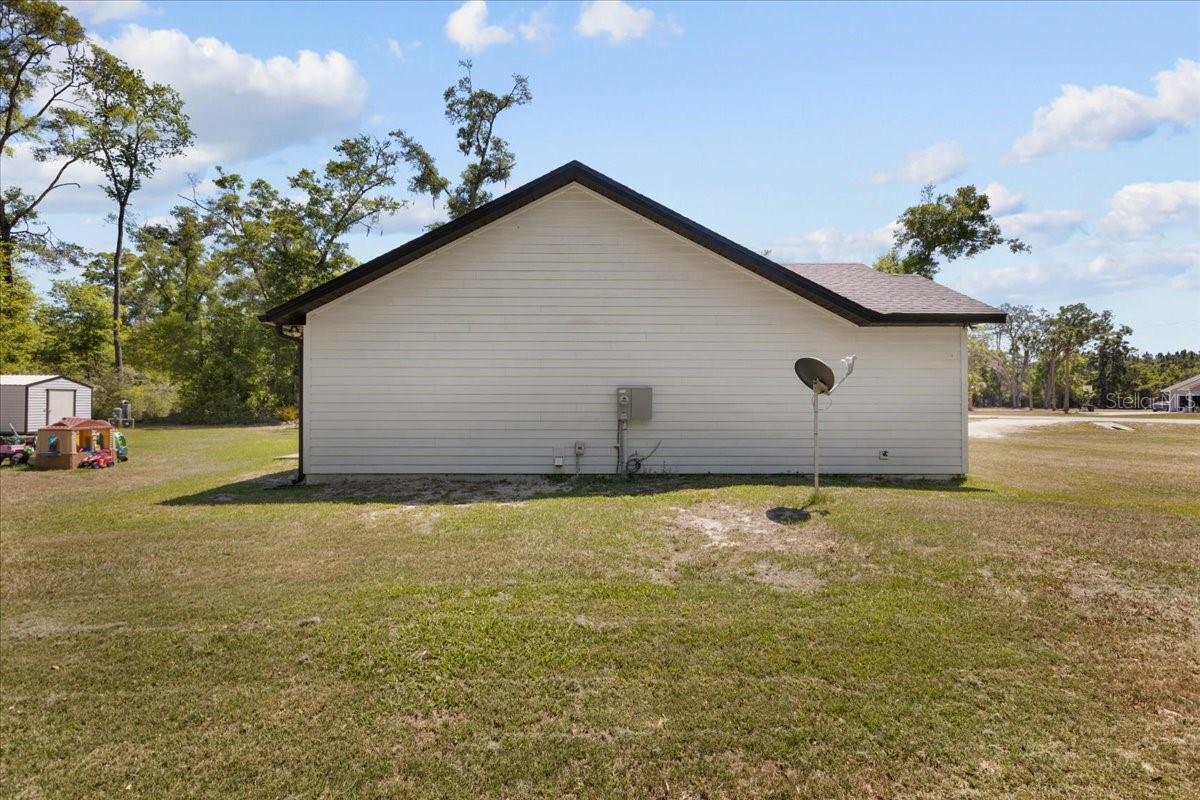 5231 NW 73RD ST, CHIEFLAND, FL — photo 39