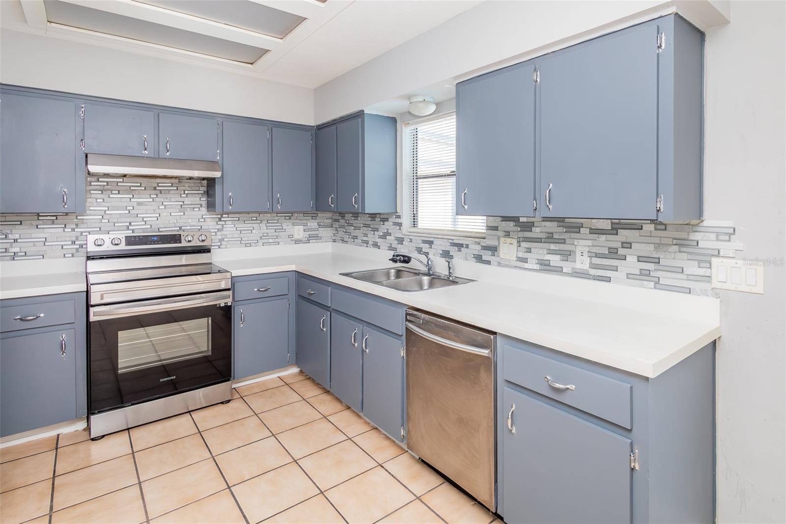4226 CLOVERLEAF PL, CASSELBERRY, FL — photo 9