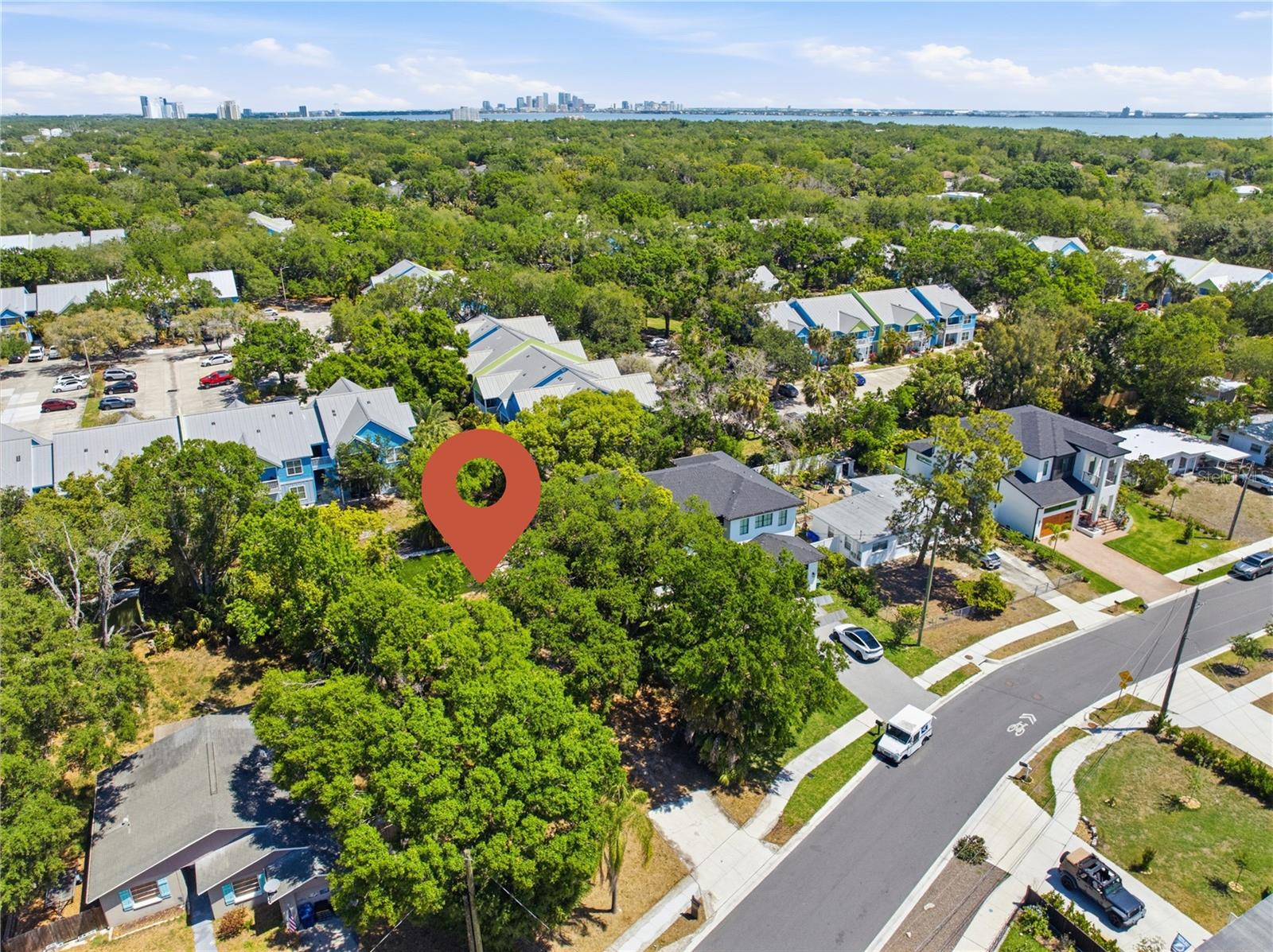2929 W AVERILL AVE, TAMPA, FL — photo 18