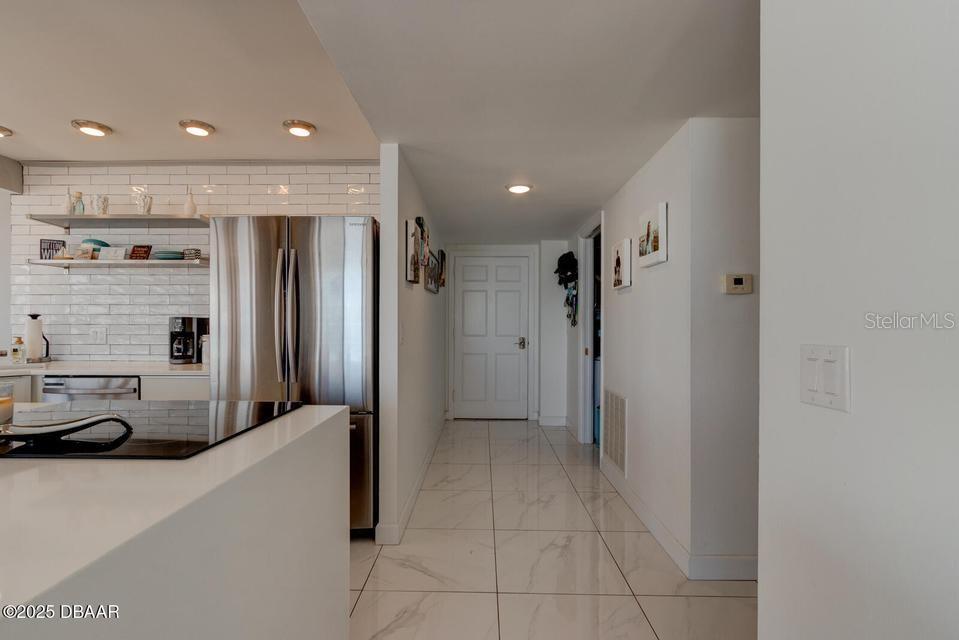 2828 N ATLANTIC AVE #302, DAYTONA BEACH, FL — photo 11