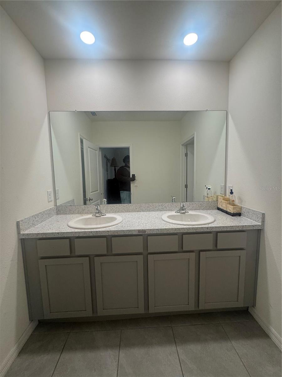 33074 TULIP PETAL LN, WESLEY CHAPEL, FL — photo 7