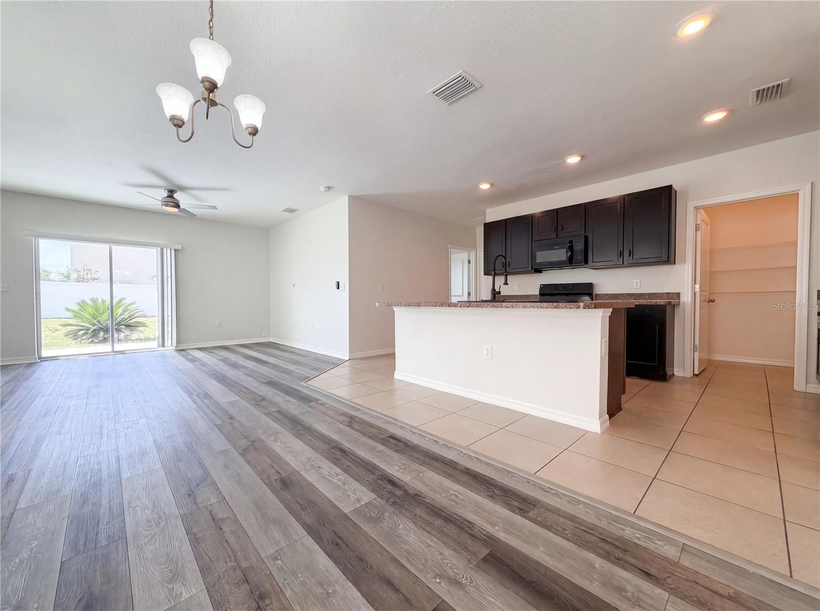 10225 MANGROVE WELL RD, SUN CITY CENTER, FL — photo 7
