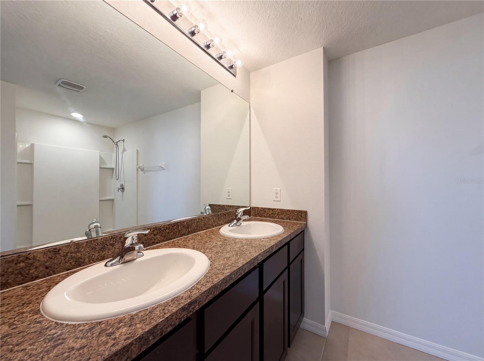 10225 MANGROVE WELL RD, SUN CITY CENTER, FL — photo 17
