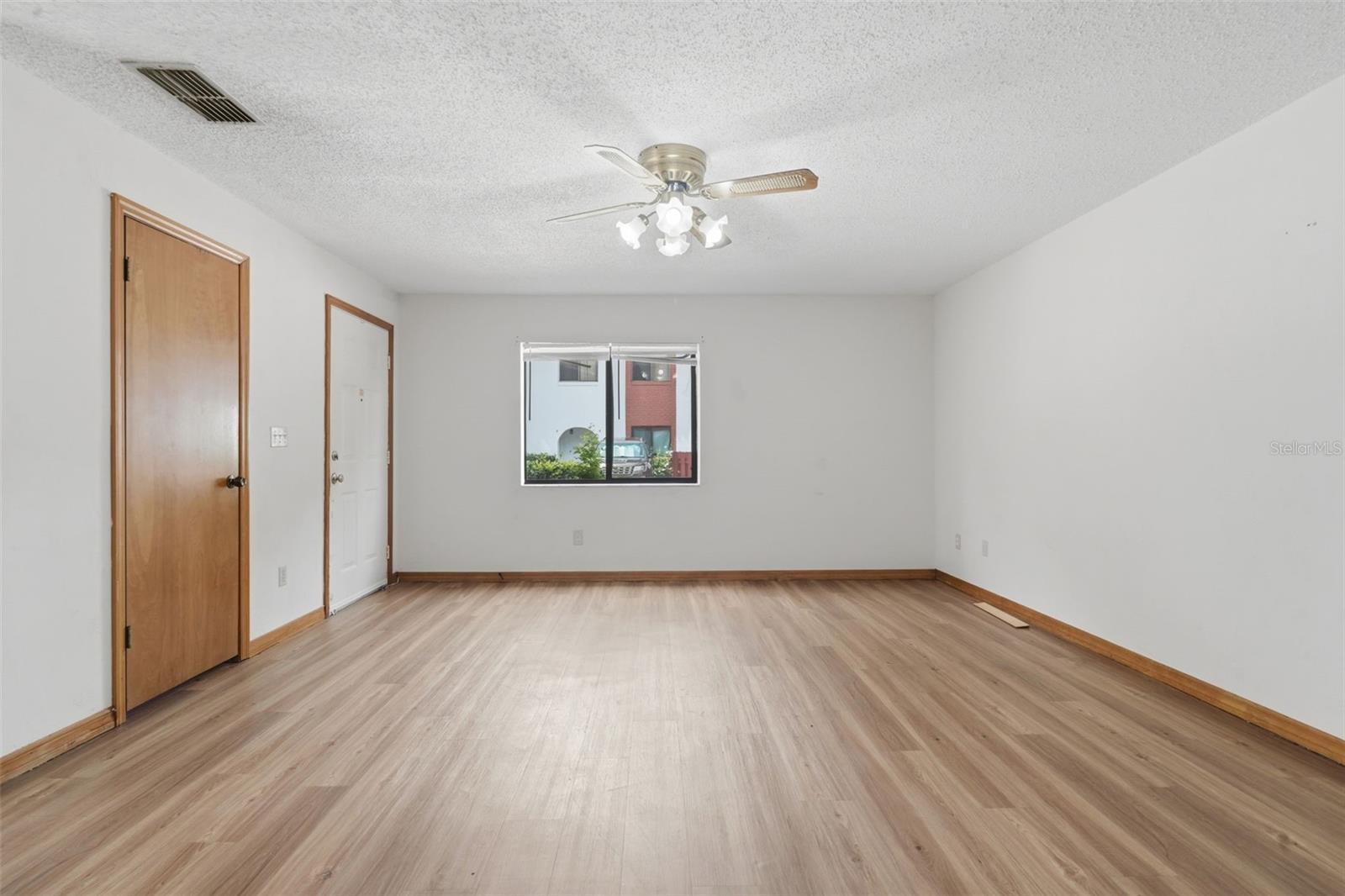 910 BIG TREE RD #202, SOUTH DAYTONA, FL — photo 5