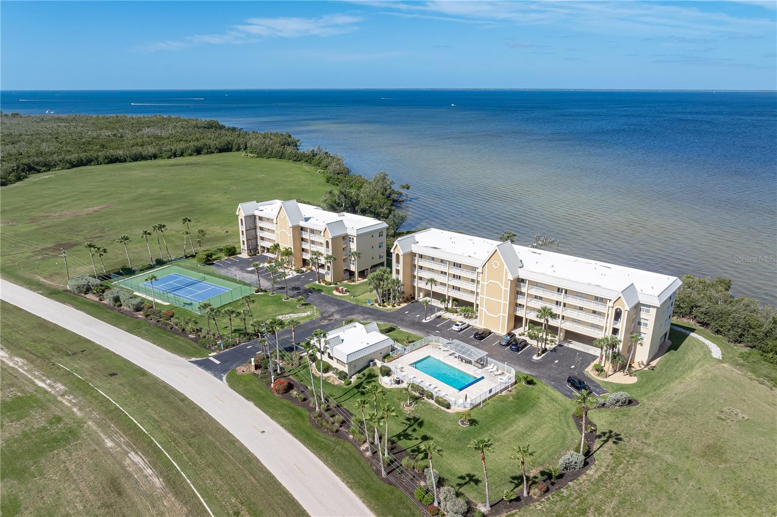 101 N MARION CT #215, PUNTA GORDA, FL — photo 2