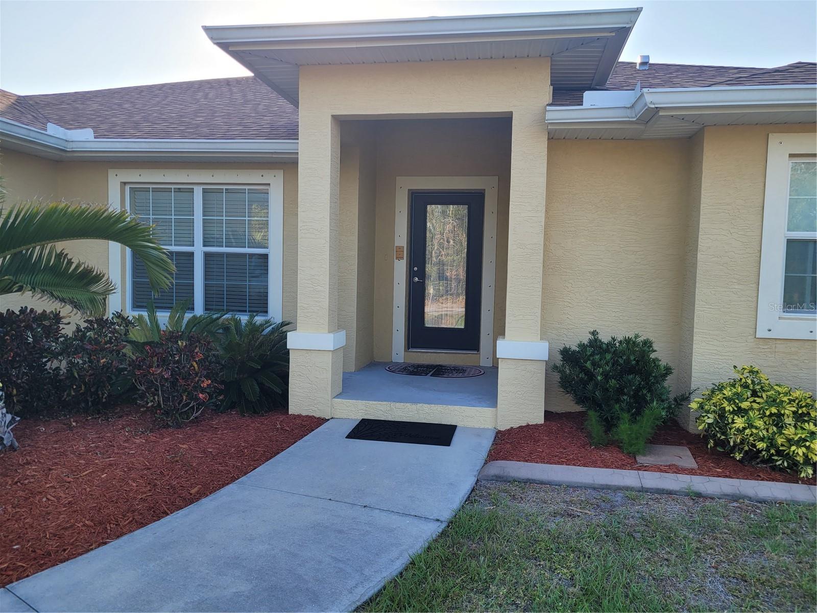 9458 MODESTO CIR, PORT CHARLOTTE, FL — photo 2