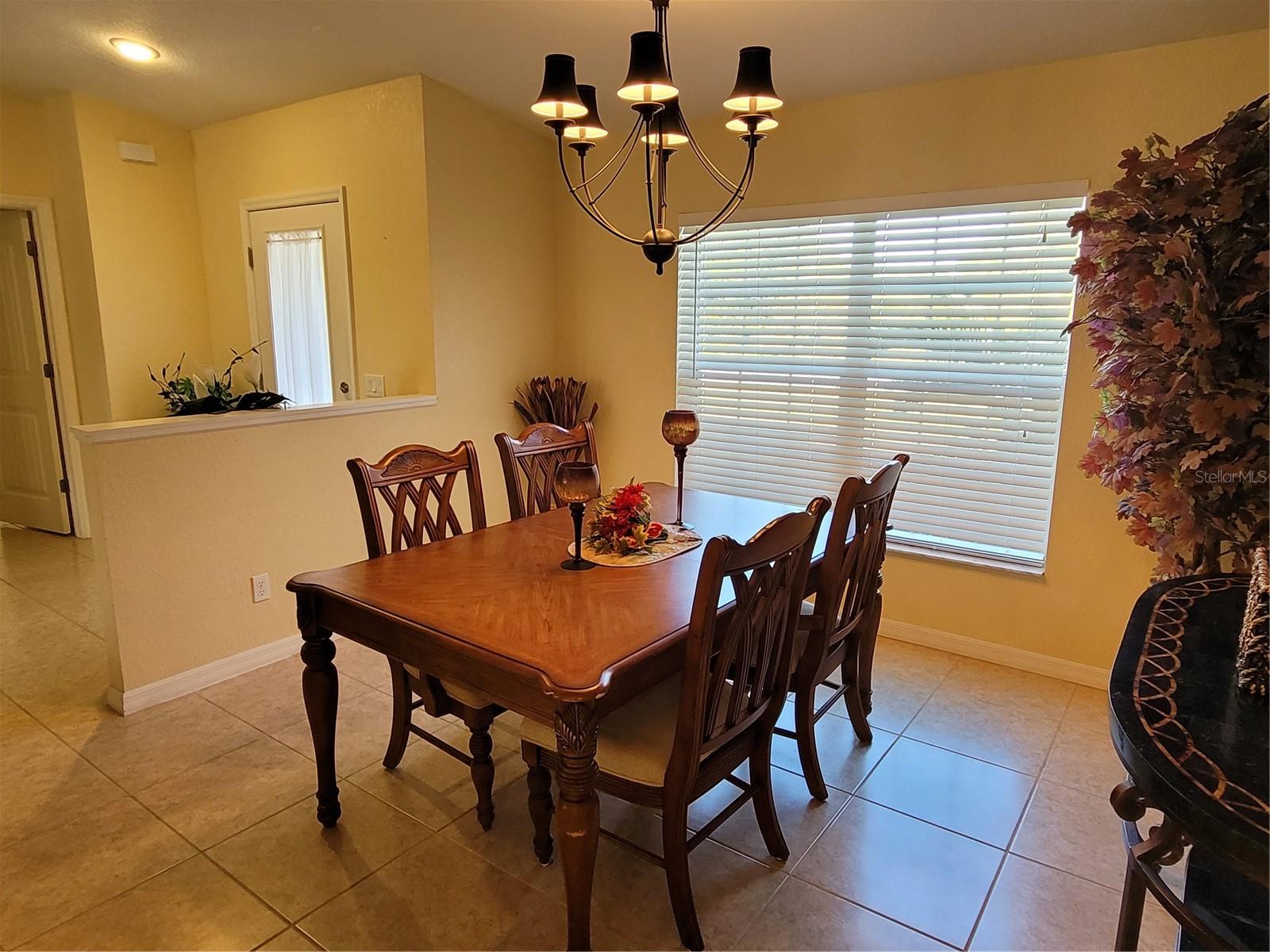 9458 MODESTO CIR, PORT CHARLOTTE, FL — photo 16