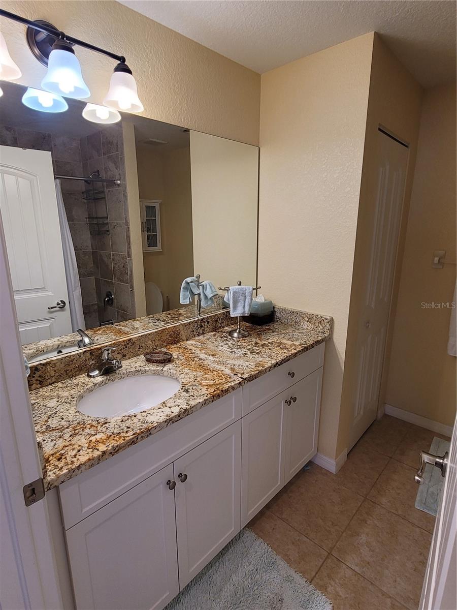 9458 MODESTO CIR, PORT CHARLOTTE, FL — photo 29