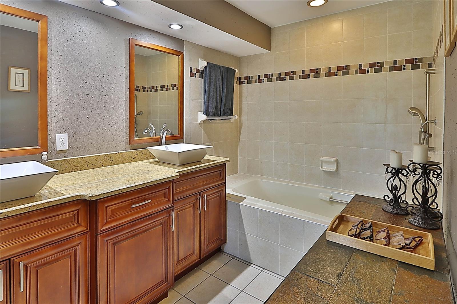 19814 DEER HOLLOW LN, LUTZ, FL — photo 9