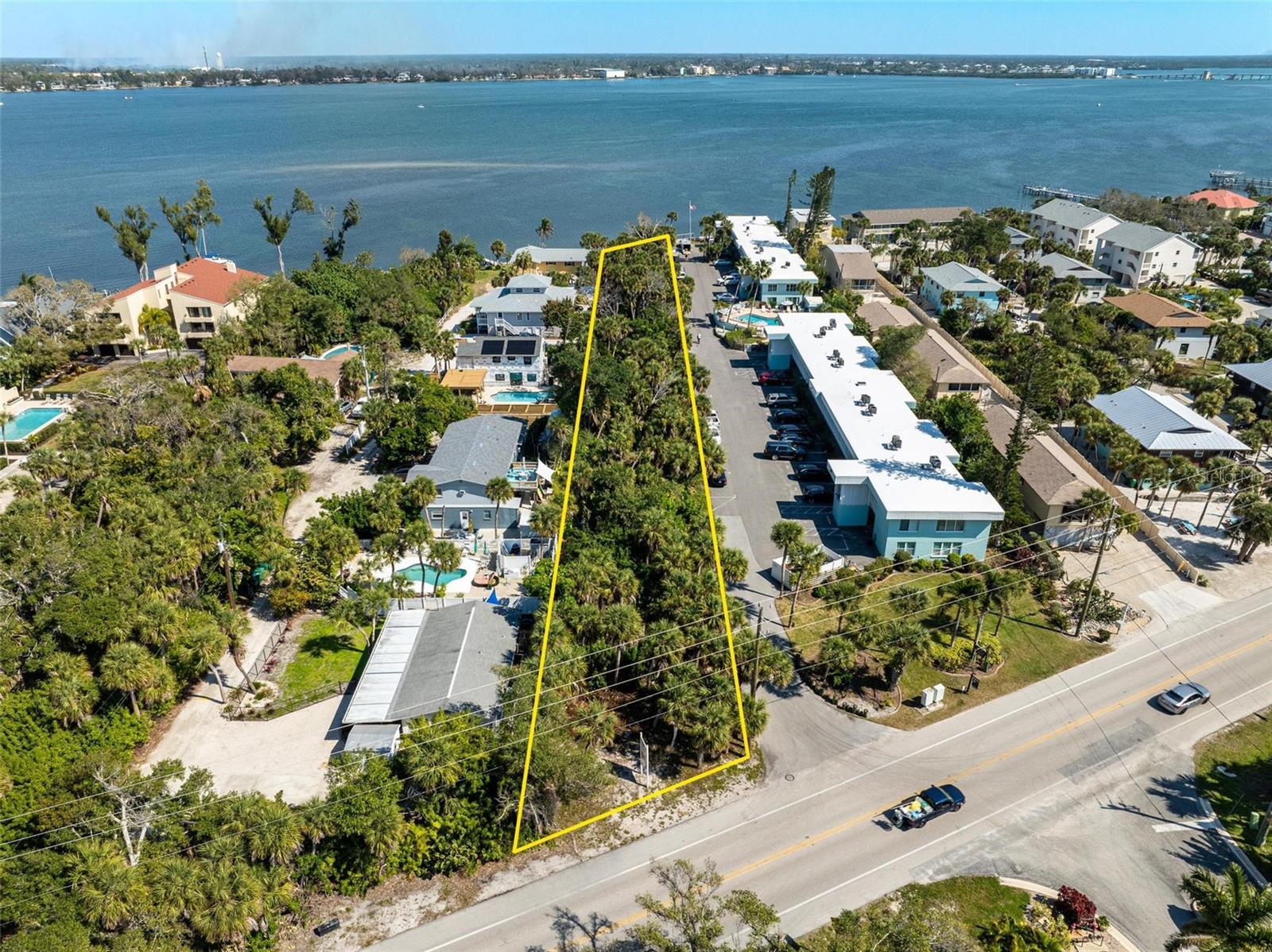 5065 N BEACH RD, ENGLEWOOD, FL — photo 3