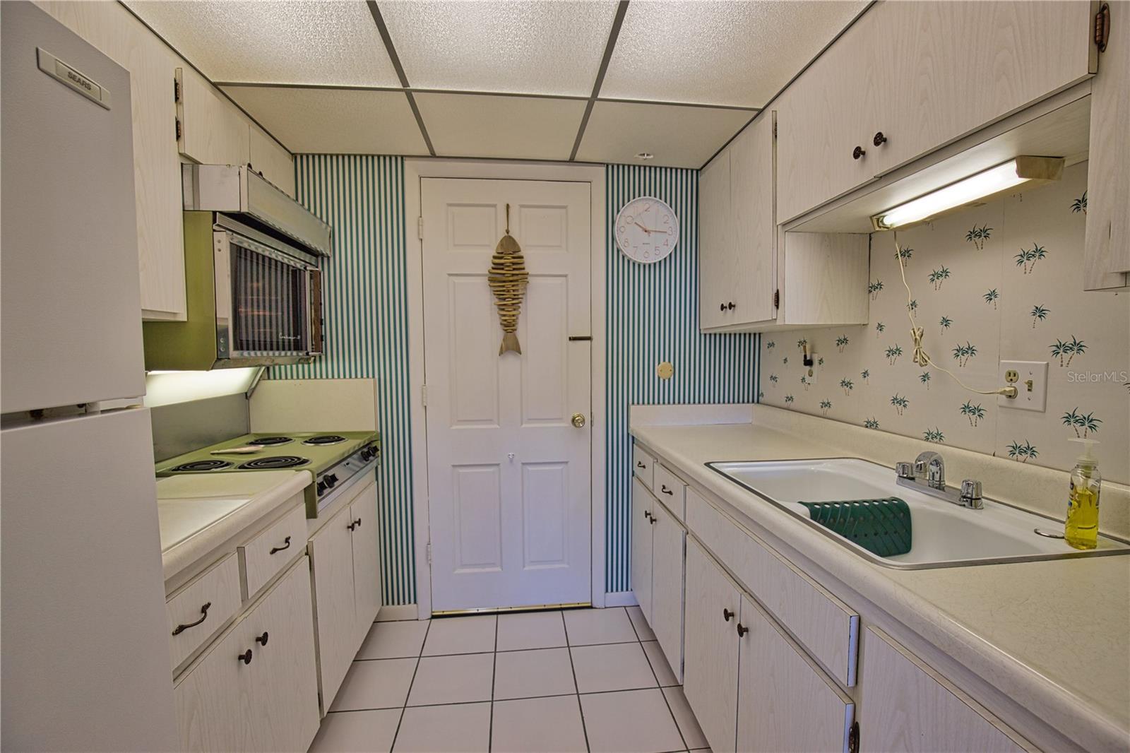 200 N THE ESPLANADE #C-9, VENICE, FL — photo 4
