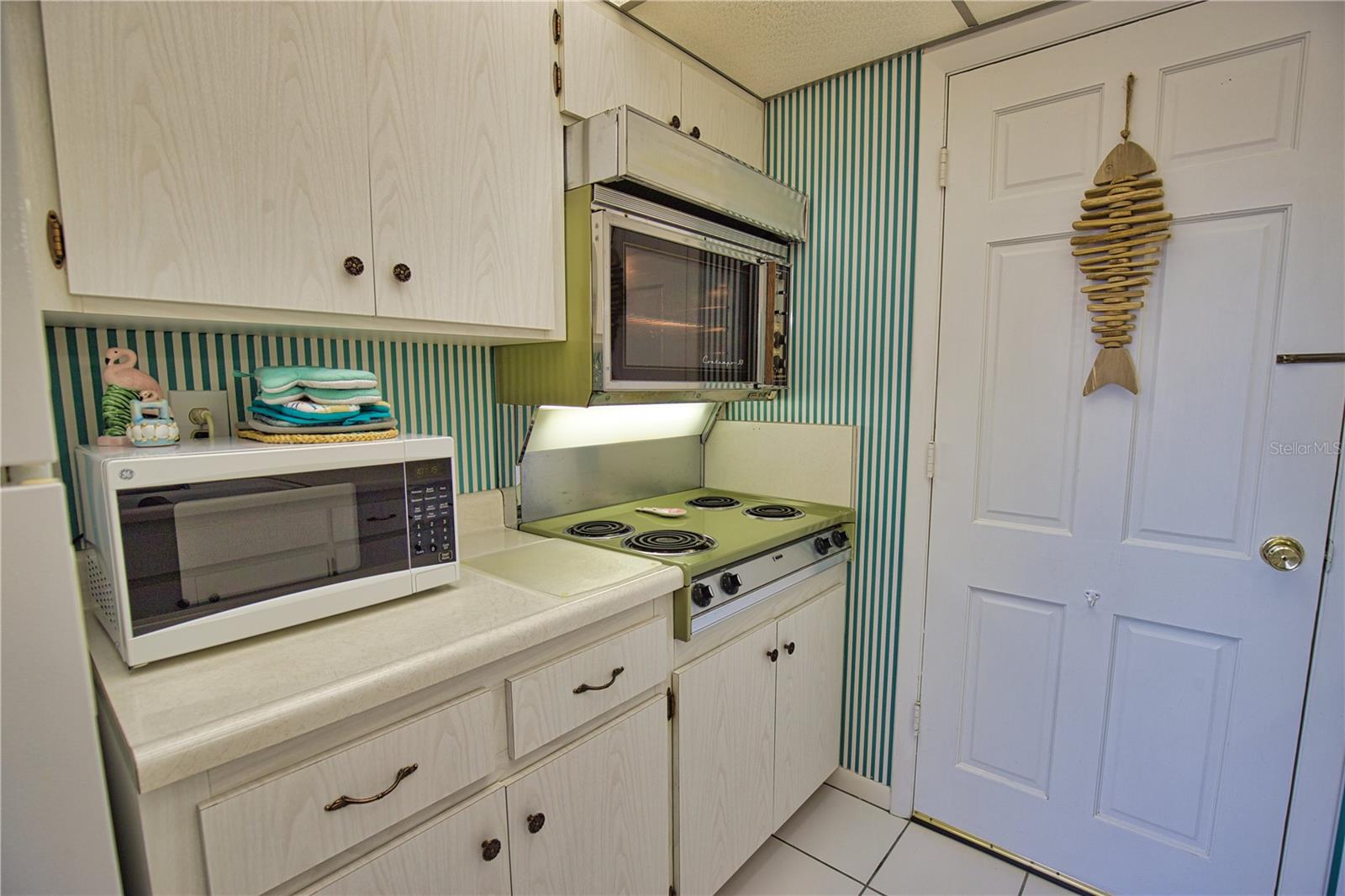 200 N THE ESPLANADE #C-9, VENICE, FL — photo 17