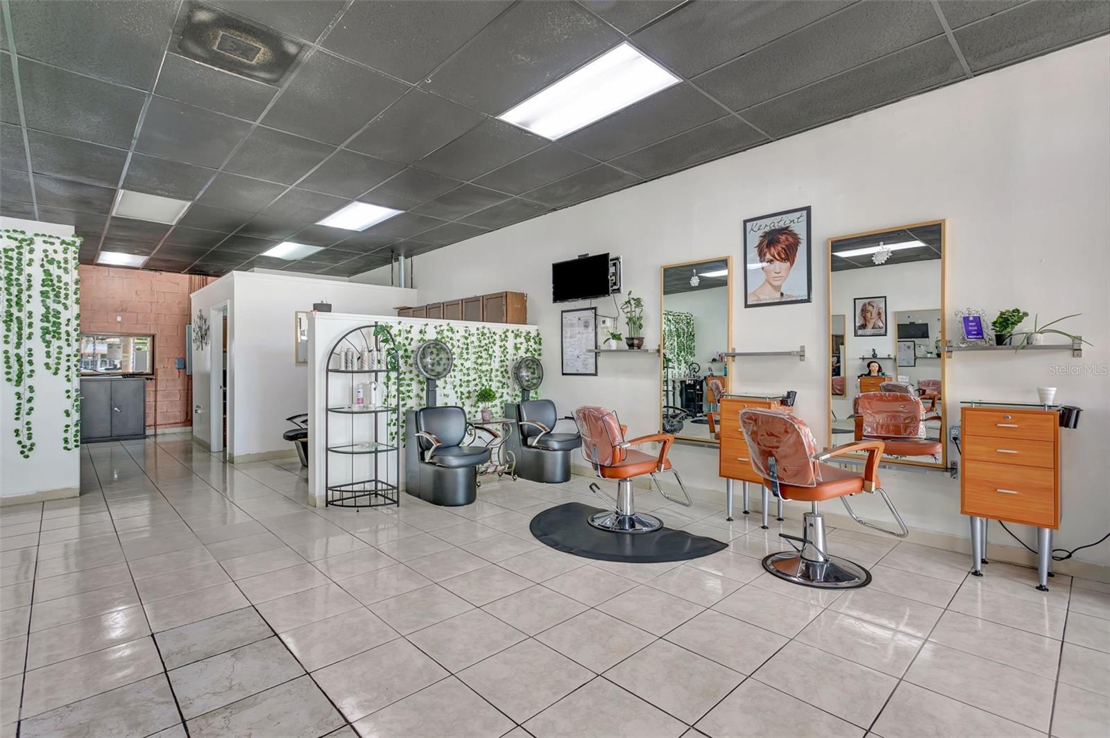 1903 E FL 60 #D, VALRICO, FL — photo 3