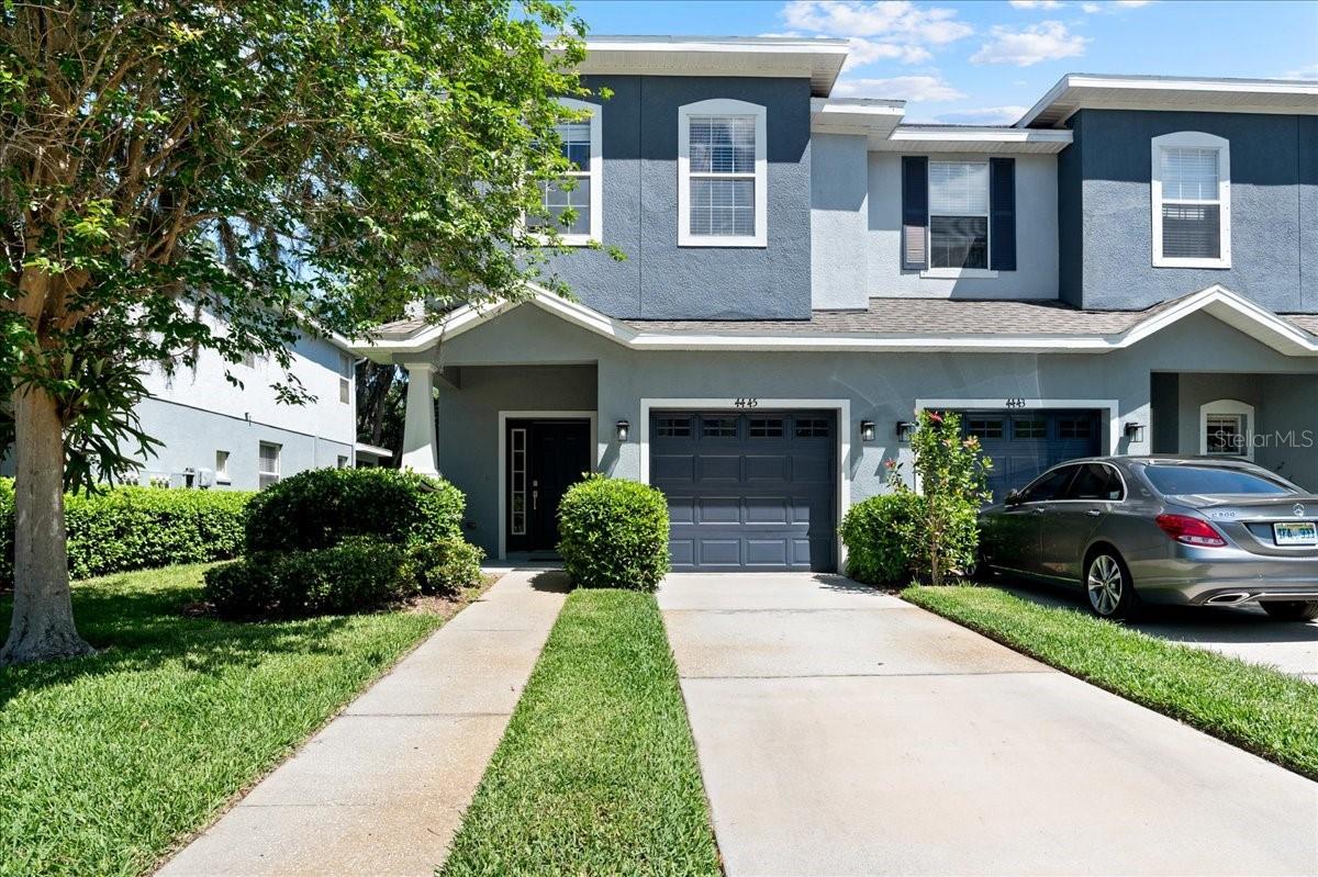 4445 AMBERLY OAKS CT, TAMPA, FL