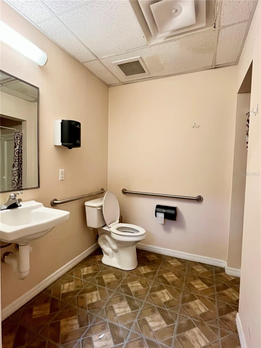 8751 COMMODITY CIR #4, ORLANDO, FL — photo 26