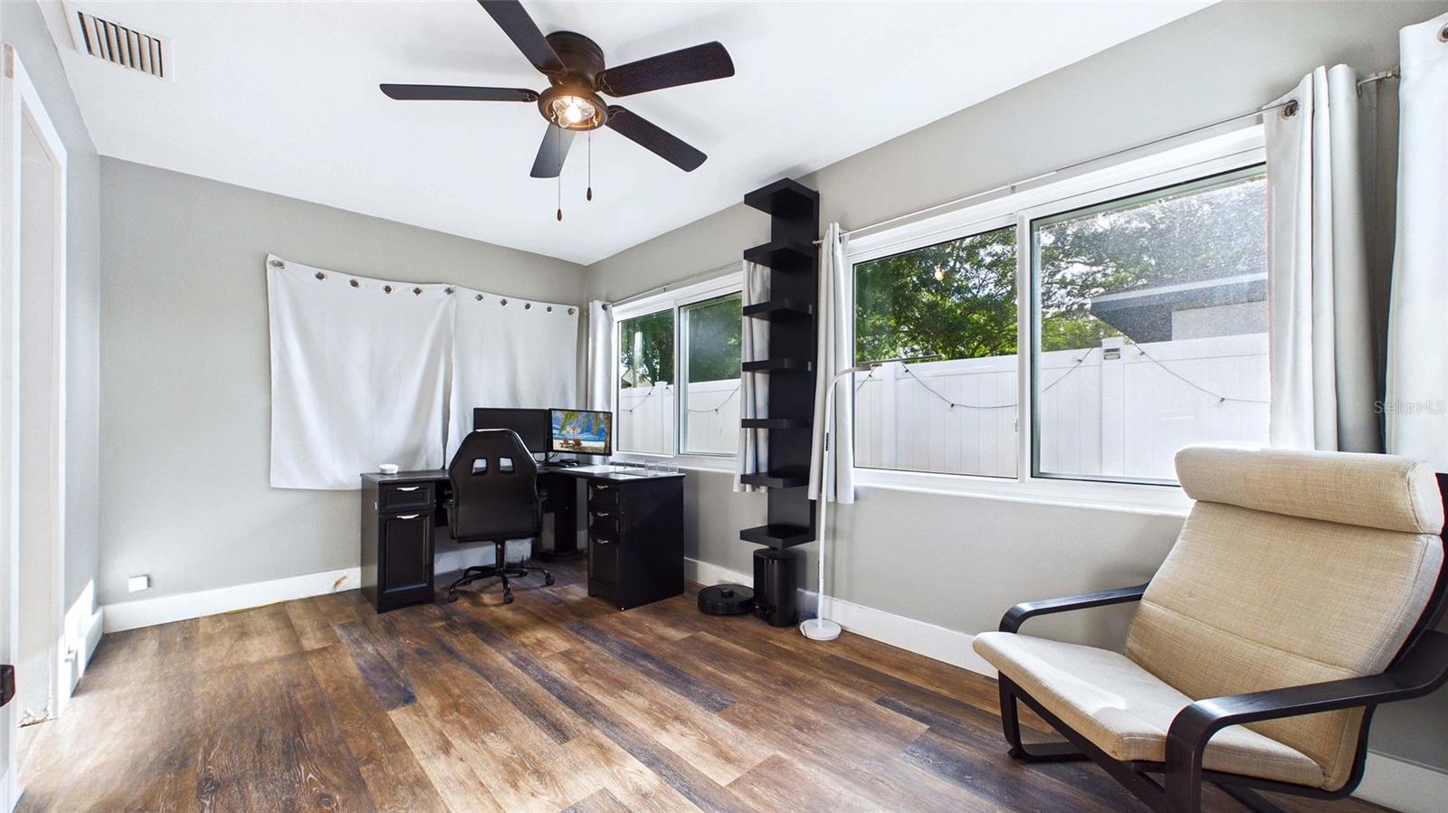 101 N MERCURY AVE, CLEARWATER, FL — photo 20