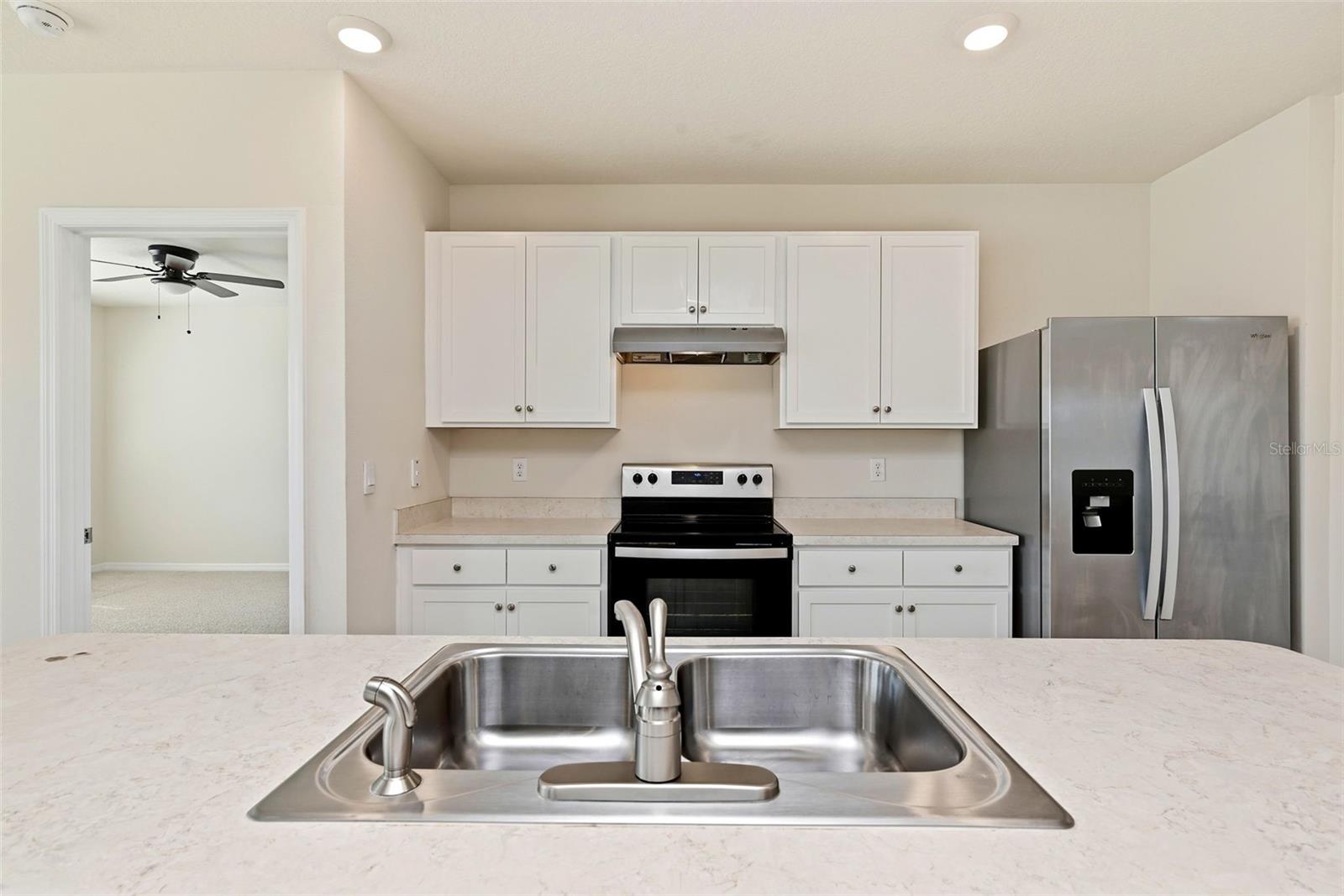 2725 DUMONT LN, TAVARES, FL — photo 24