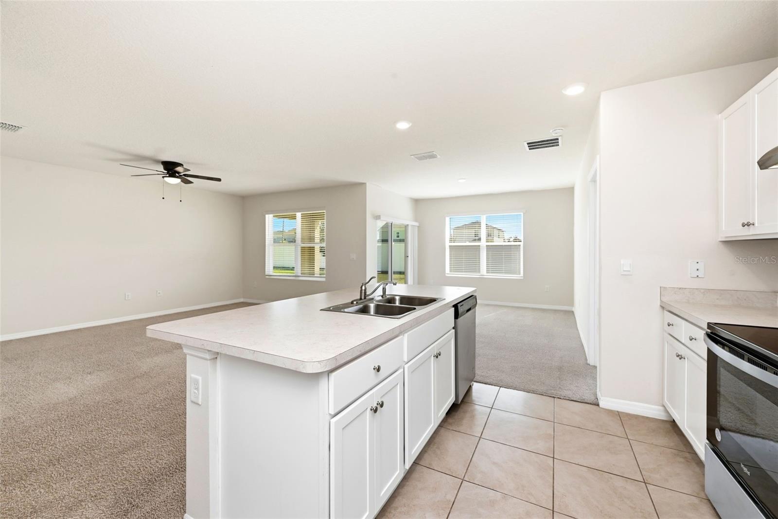2725 DUMONT LN, TAVARES, FL — photo 33