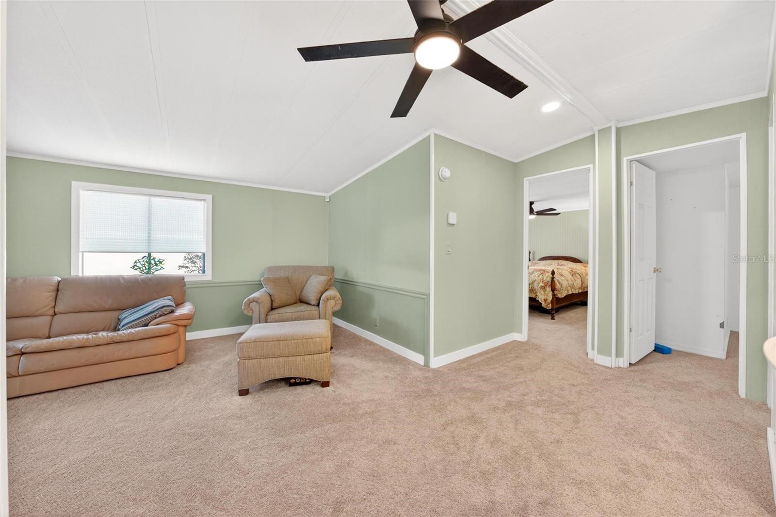 516 JASON DR, LADY LAKE, FL — photo 23