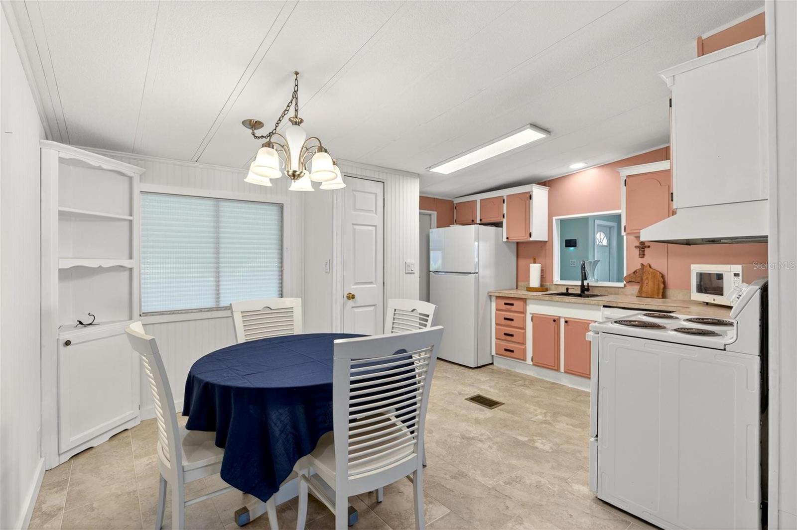 516 JASON DR, LADY LAKE, FL — photo 27