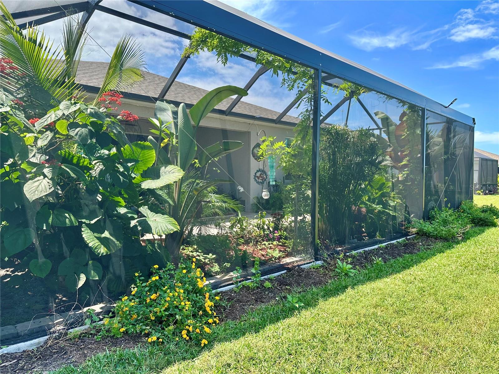 8608 SAINT KITTS CIR, ENGLEWOOD, FL — photo 25